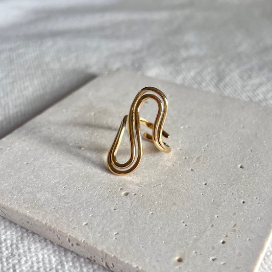 Daphne Swirl Ring